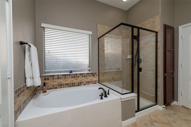 1951 Lewis Crossing Drive, Keller, TX 76248