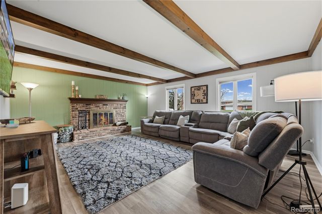 9332 Oakmont Drive, Grand Blanc Charter Township, MI 48439