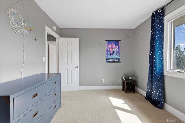 9332 Oakmont Drive, Grand Blanc Charter Township, MI 48439