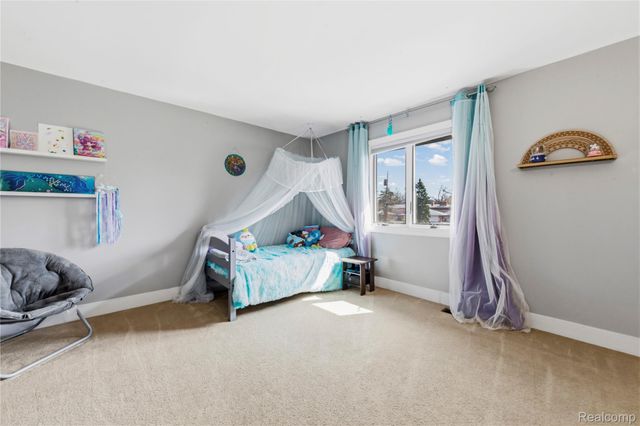 9332 Oakmont Drive, Grand Blanc Charter Township, MI 48439