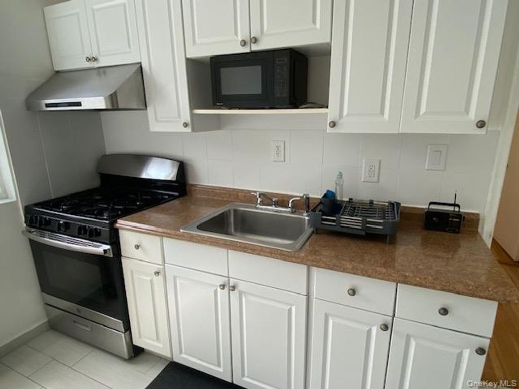264-36 Langston Avenue A-2, Glen Oaks, NY 11004 — photo 5