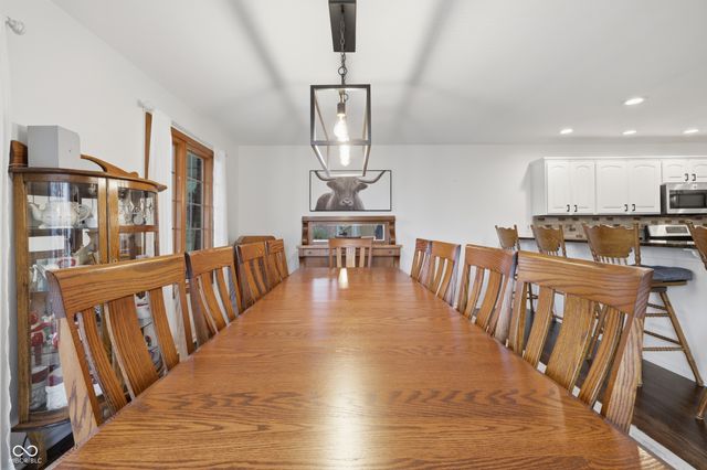 636 W Shel Lyn Court, Greenfield, IN 46140