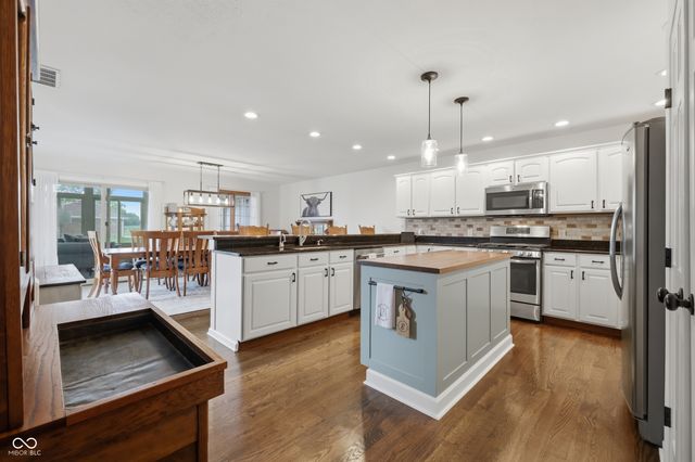 636 W Shel Lyn Court, Greenfield, IN 46140