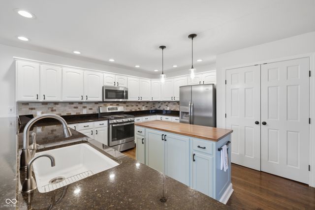 636 W Shel Lyn Court, Greenfield, IN 46140