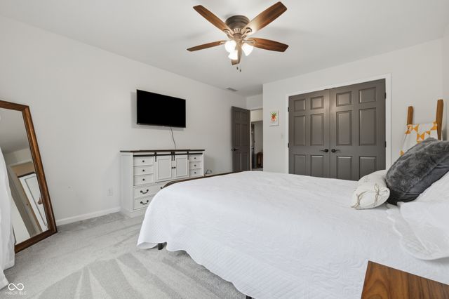 636 W Shel Lyn Court, Greenfield, IN 46140