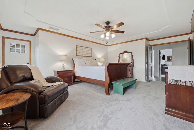 636 W Shel Lyn Court, Greenfield, IN 46140