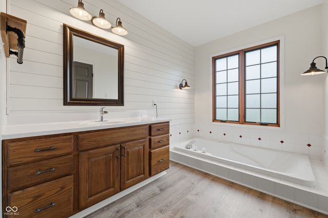 636 W Shel Lyn Court, Greenfield, IN 46140