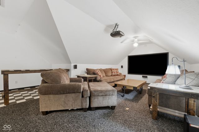 636 W Shel Lyn Court, Greenfield, IN 46140