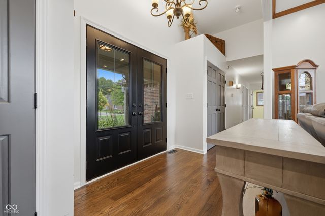 636 W Shel Lyn Court, Greenfield, IN 46140