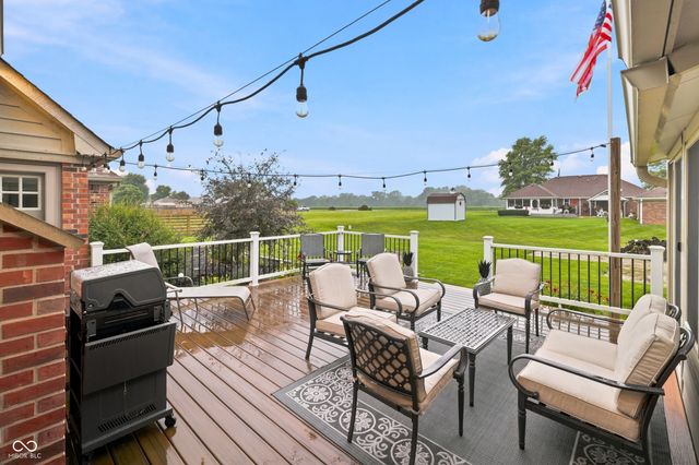 636 W Shel Lyn Court, Greenfield, IN 46140