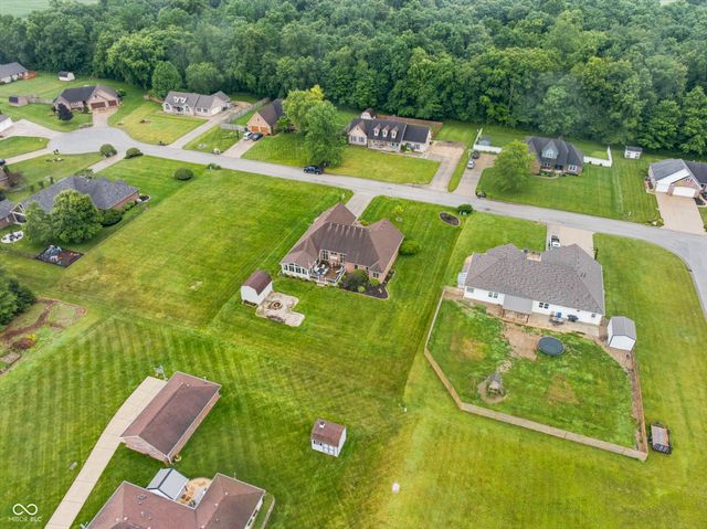 636 W Shel Lyn Court, Greenfield, IN 46140