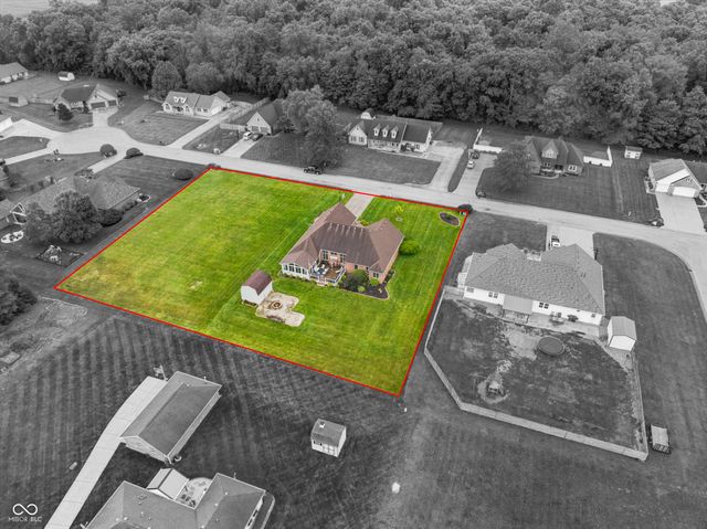 636 W Shel Lyn Court, Greenfield, IN 46140
