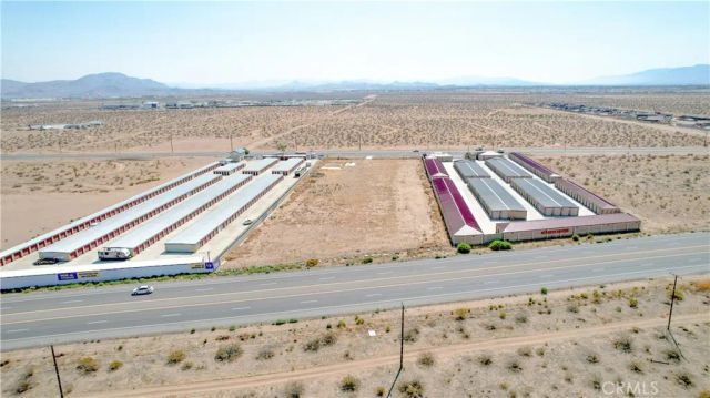 16454 Adelanto, Adelanto, CA 92301