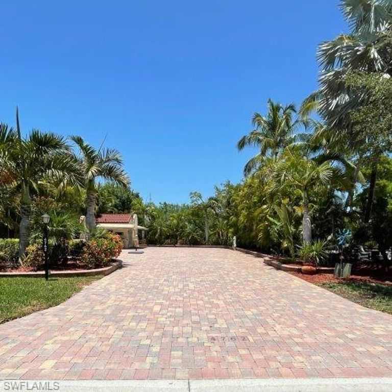 4762 Southern Breeze DR, NAPLES, FL 34114 — exterior