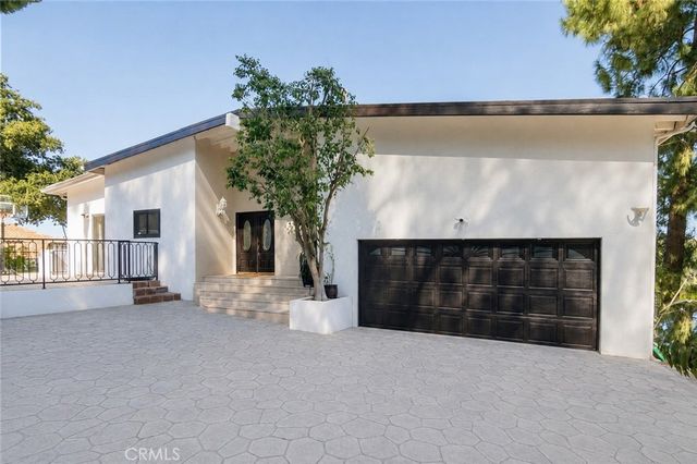 4999 Alatar Drive, Woodland Hills, CA 91364