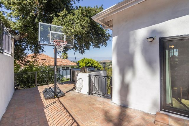 4999 Alatar Drive, Woodland Hills, CA 91364