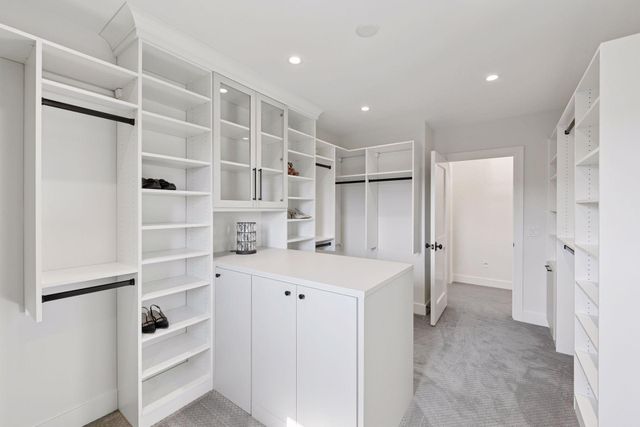 6695 Mckown Court, Independence, MN 55359