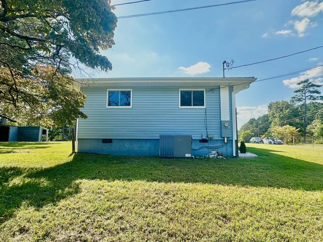 70 Brogdon Drive, Chickamauga, GA 30707