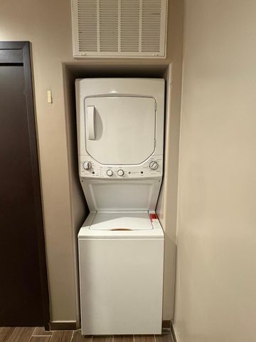 3229 N 54th Lane C, Phoenix, AZ 85031