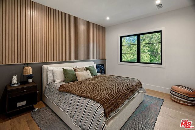 5124 Calvin Avenue, Los Angeles, CA 91356