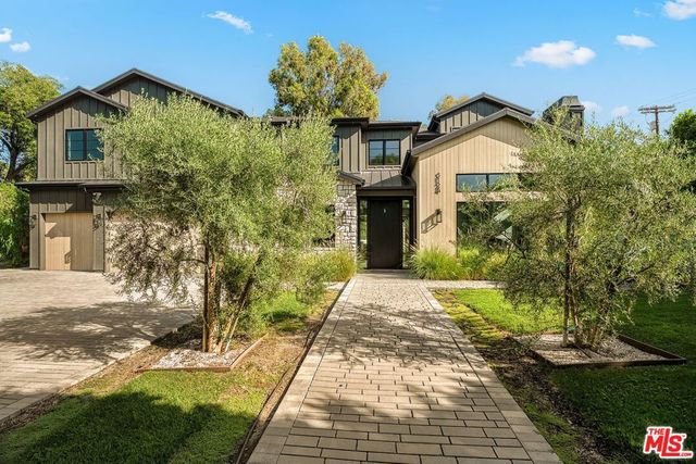 5124 Calvin Avenue, Los Angeles, CA 91356