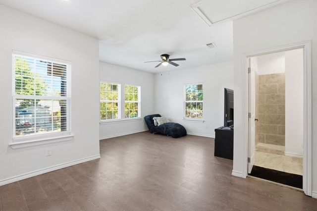 832 N Atkerson Lane, Euless, TX 76040