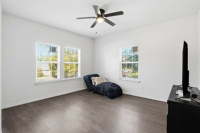 832 N Atkerson Lane, Euless, TX 76040