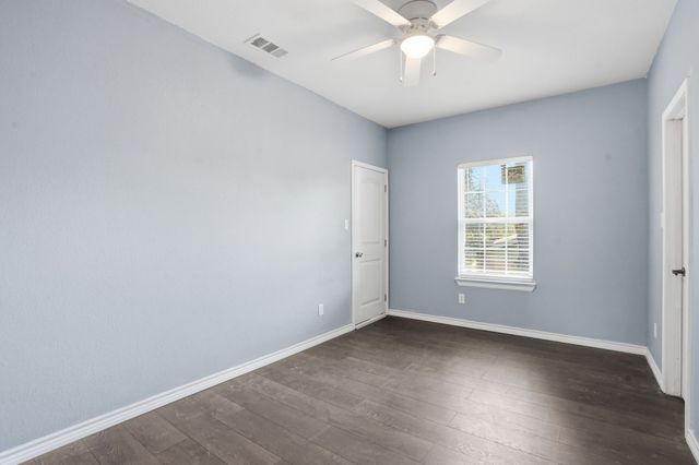 832 N Atkerson Lane, Euless, TX 76040