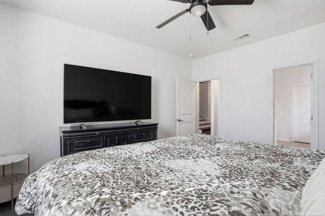 832 N Atkerson Lane, Euless, TX 76040