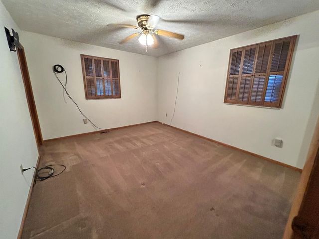 60 Garrett Drive, Wayne, WV 25570