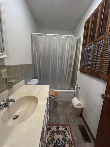 60 Garrett Drive, Wayne, WV 25570