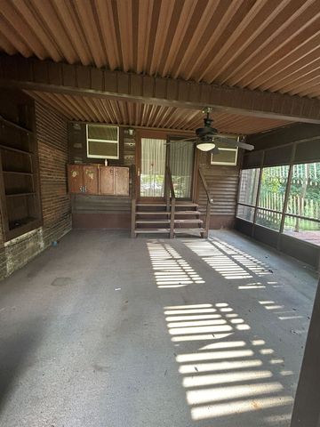 60 Garrett Drive, Wayne, WV 25570