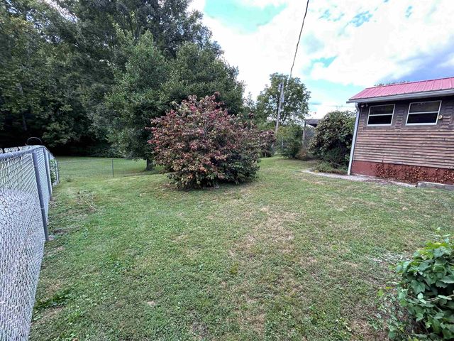 60 Garrett Drive, Wayne, WV 25570