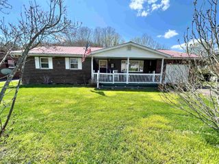 60 Garrett Drive, Wayne, WV 25570