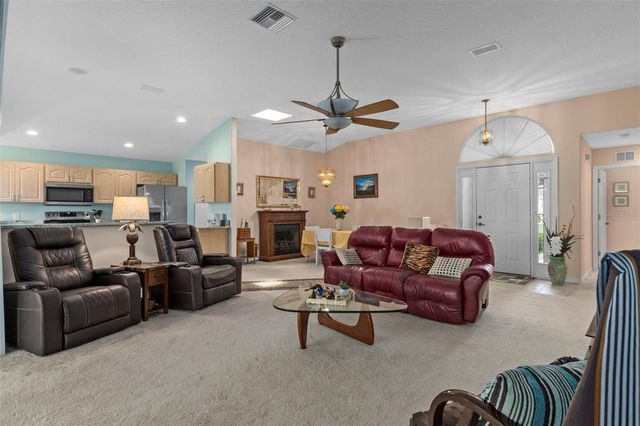 201 N GOLF HARBOR PATH, Inverness, FL 34450
