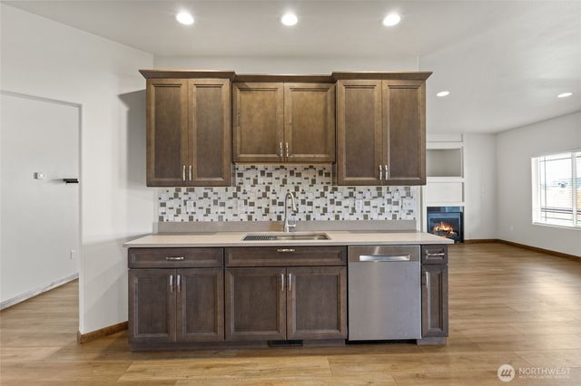 121 Scenic Drive NE, Moses Lake, WA 98837