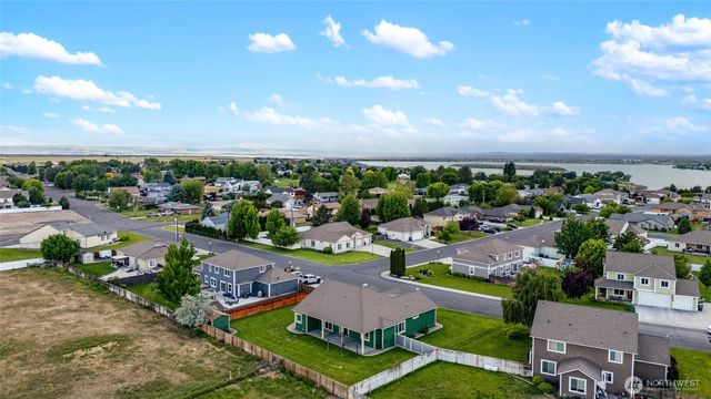 121 Scenic Drive NE, Moses Lake, WA 98837