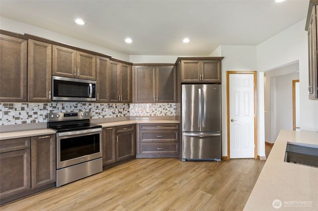 121 Scenic Drive NE, Moses Lake, WA 98837