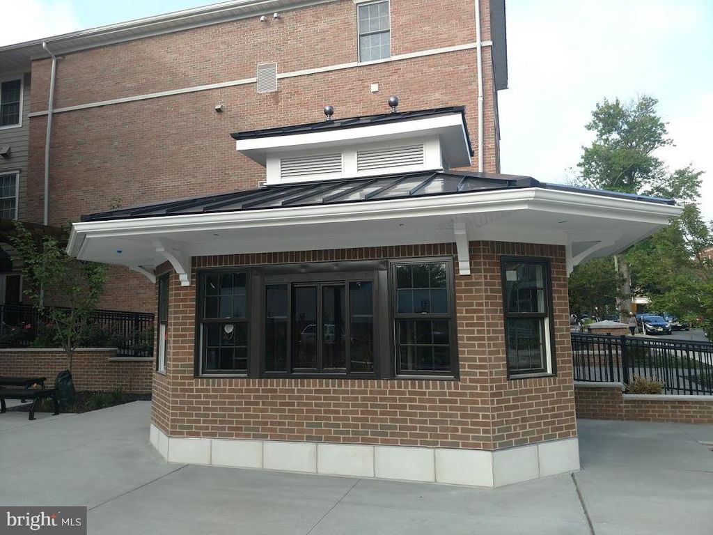 255 NASSAU ST #KIOSK, PRINCETON, NJ 08540 — exterior