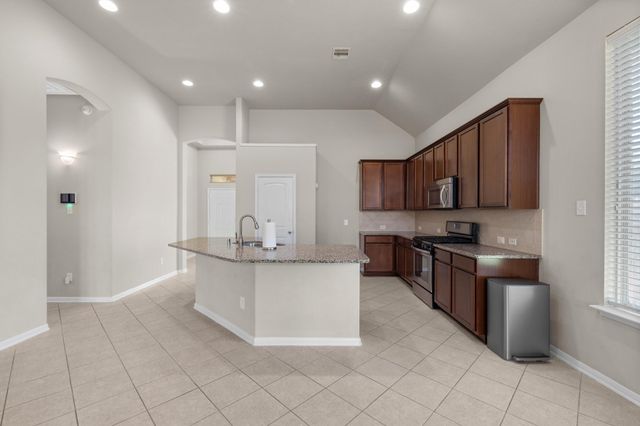 1501 Brook Hollow Drive, Pearland, TX 77581