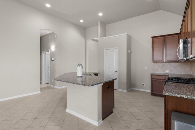 1501 Brook Hollow Drive, Pearland, TX 77581