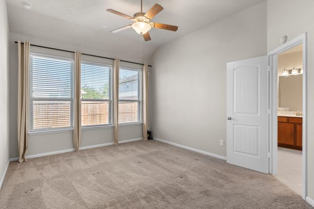 1501 Brook Hollow Drive, Pearland, TX 77581