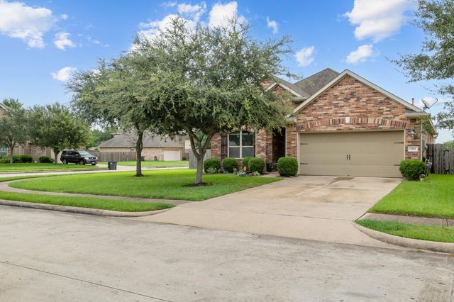 1501 Brook Hollow Drive, Pearland, TX 77581