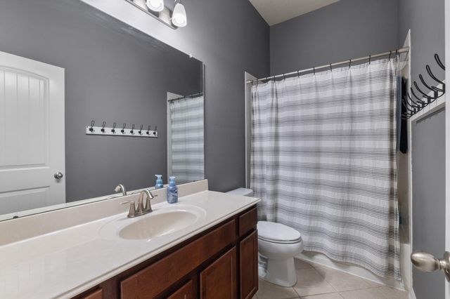 1501 Brook Hollow Drive, Pearland, TX 77581