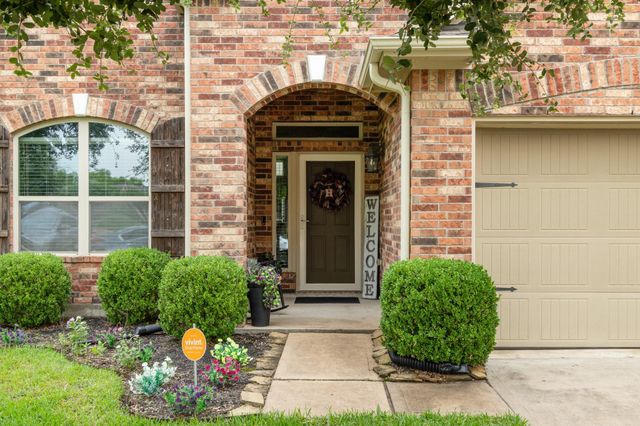 1501 Brook Hollow Drive, Pearland, TX 77581