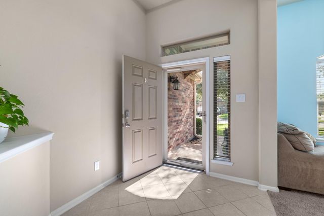 1501 Brook Hollow Drive, Pearland, TX 77581