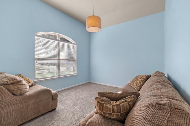 1501 Brook Hollow Drive, Pearland, TX 77581