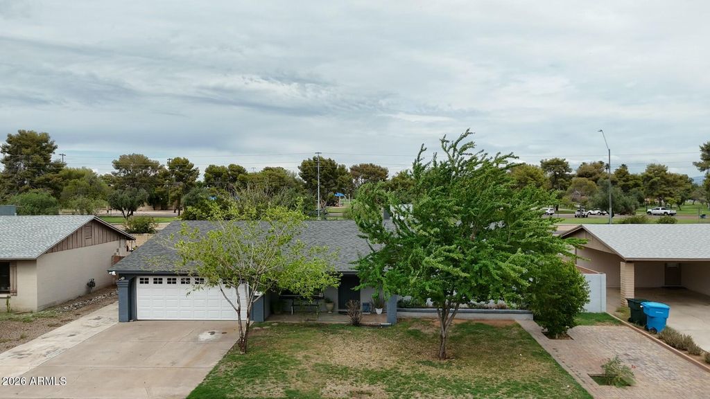 3458 E SHAW BUTTE Drive, Phoenix, AZ 85028 — exterior