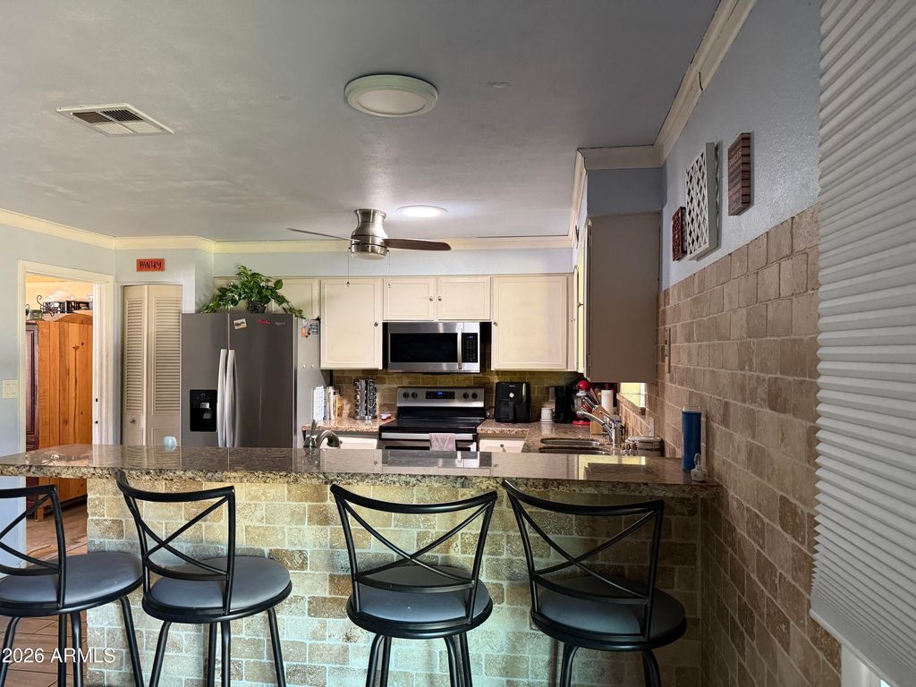 3458 E SHAW BUTTE Drive, Phoenix, AZ 85028 — photo 4
