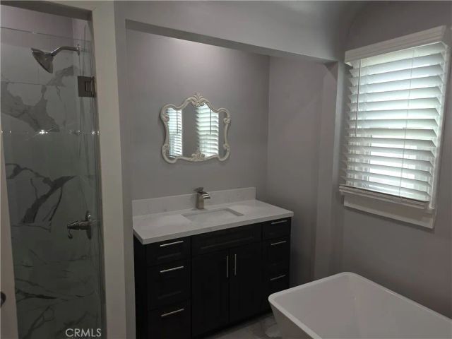 1902 W 65th, Los Angeles, CA 90047